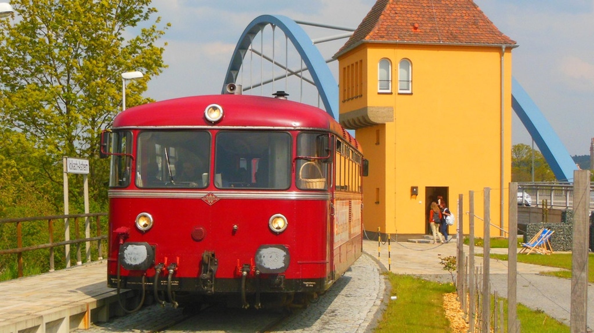 Bahnsaison am Main: Erfolgreiche Wiedergeburt der Mainschleifenbahn