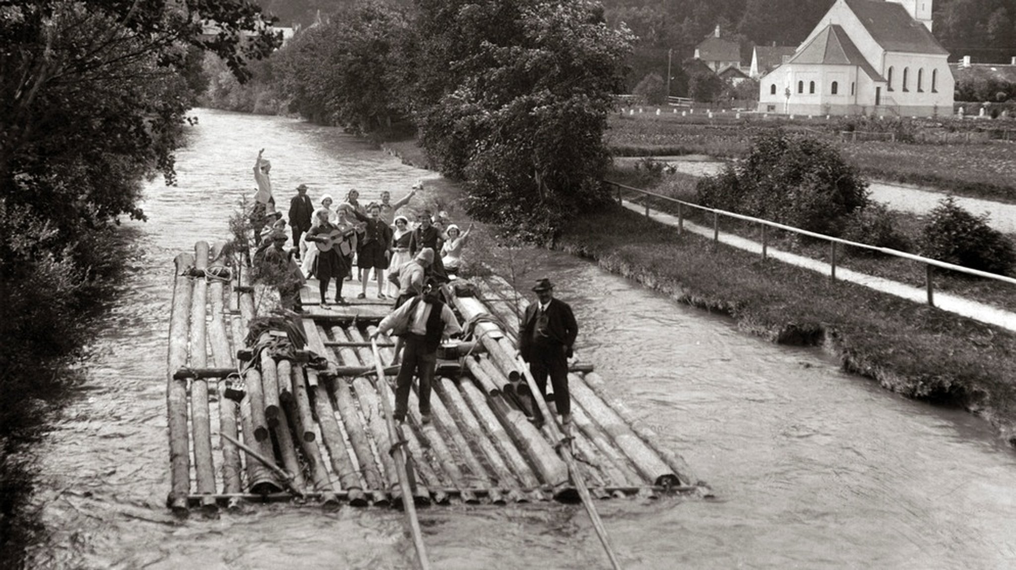 Das Floß: Vom Last- zum Lustschiff