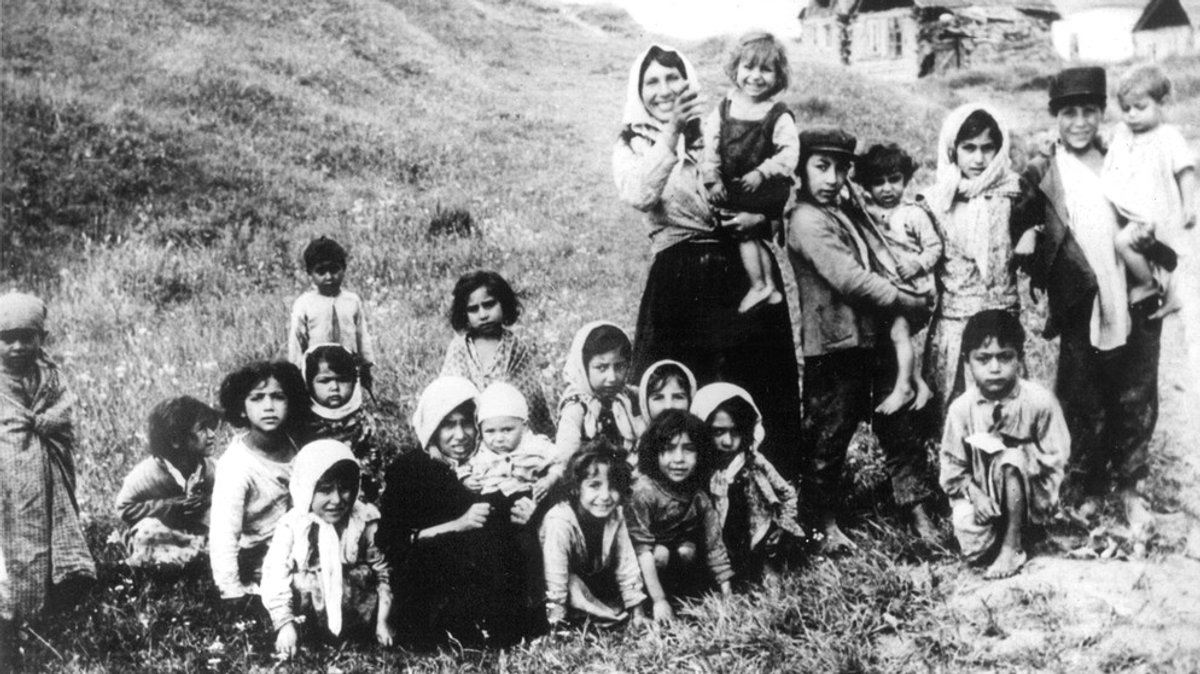 Zur Geschichte der Sinti und Roma: Der lange Weg von Indien nach Deutschland
