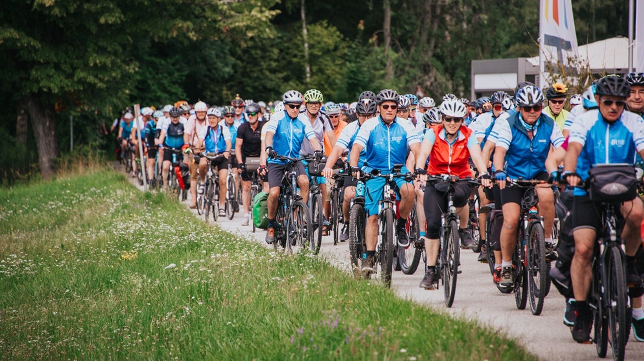 BR-Radltour 2023: Radlerwurm zieht weiter nach Traunstein